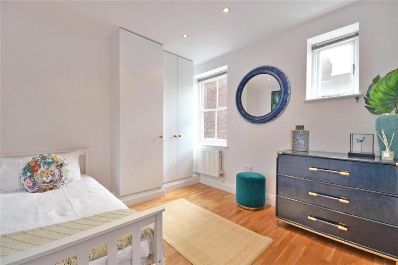 Luxury 3 Bed Apartment - Huge Outdoor Terrace & Amazing Transport Links Londres Exterior foto